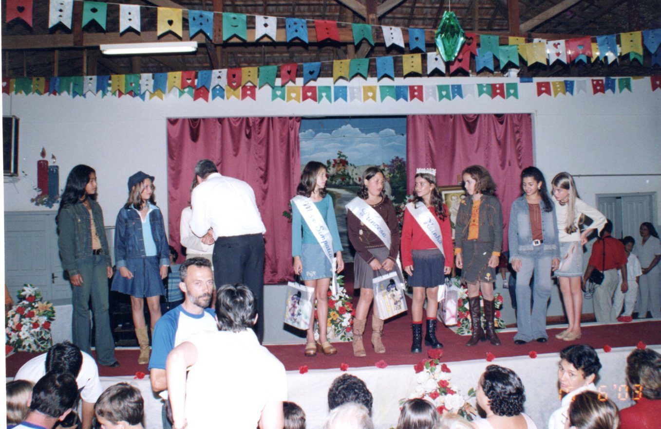 Imagem: Concurso Rainha da Festa – 2003